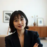 インテリアデザイナー: 佐藤 美咲